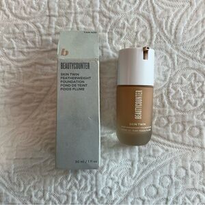 Beautycounter Skin Twin Featherweight Foundation - Tan 420
